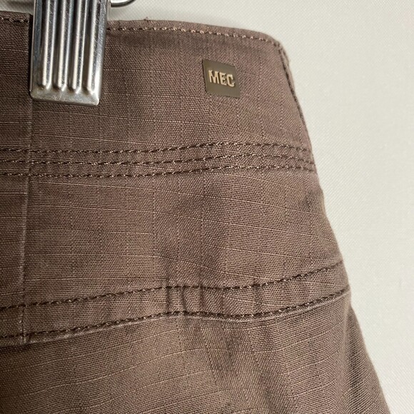 MEC Mountain Equipment Co-Op Brown Capri Cargo Ripstop Hiking Pants 6 - Picture 3 of 13